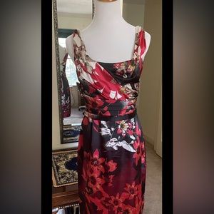 Elie Tahari size 6 multicolor silk cocktail dress.